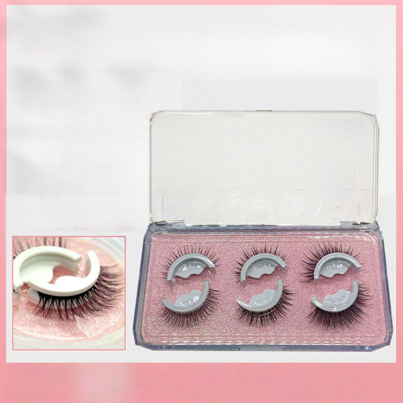 Reusable Self‑Adhesive False Eyelashes – No glue needed, just press  (offer)